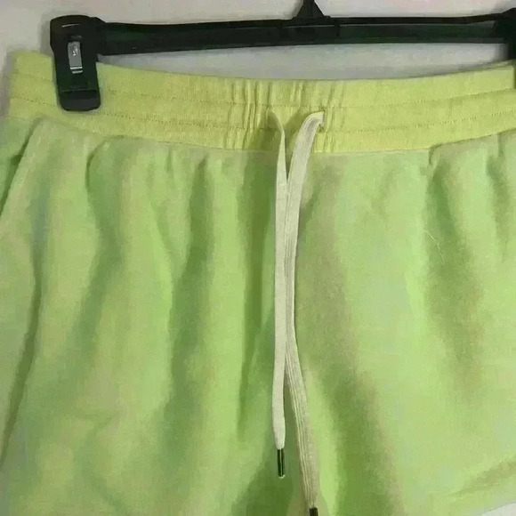 New Feat Blanket Blend Short. Lime Color - XL - Picture 2 of 7
